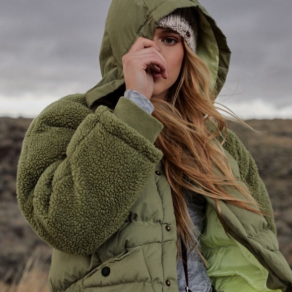 Anthropologie Jackets & Blazers - Anthropologie Swing Puffer Jacket